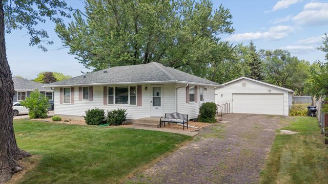 965 109th Avenue NW, Coon Rapids, MN 55448