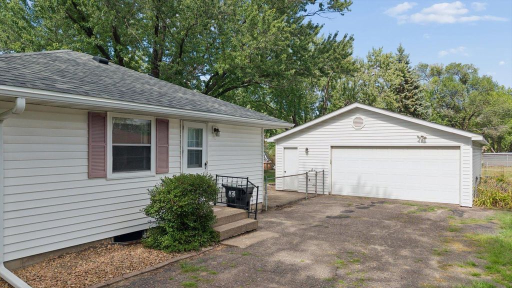 965 109th Avenue NW, Coon Rapids, MN 55448 — photo 3