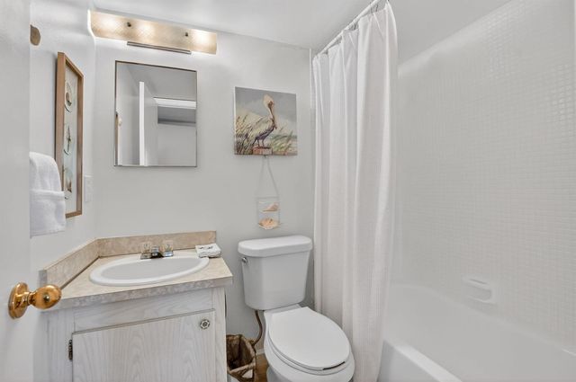 9855 Sandalfoot Boulevard Apt 317, Boca Raton, FL 33428