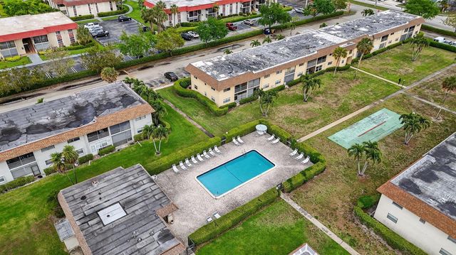 9855 Sandalfoot Boulevard Apt 317, Boca Raton, FL 33428