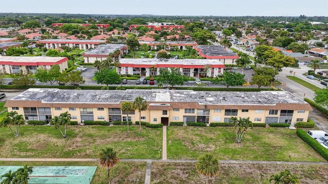 9855 Sandalfoot Boulevard Apt 317, Boca Raton, FL 33428