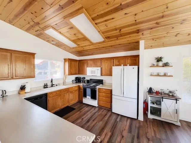 33159 Holcomb Creek, Green Valley Lake, CA 92341