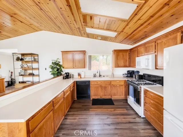 33159 Holcomb Creek, Green Valley Lake, CA 92341