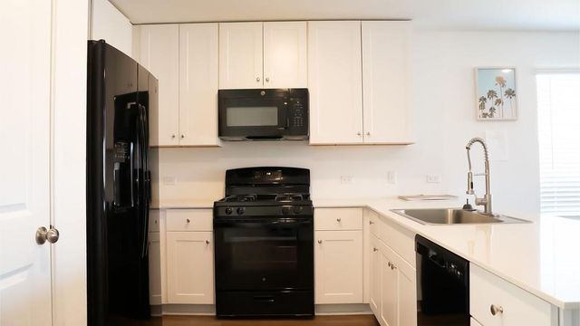 2400 Willkomen WAY, Pflugerville, TX 78660