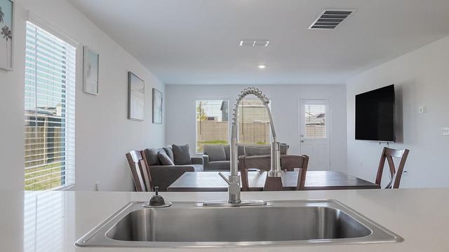 2400 Willkomen WAY, Pflugerville, TX 78660