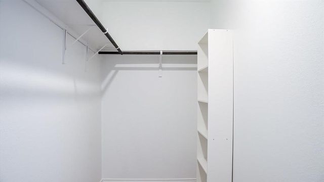 2400 Willkomen WAY, Pflugerville, TX 78660