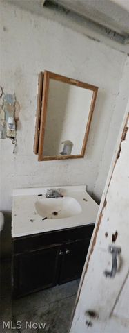 13517 4th Avenue, East Cleveland, OH 44112