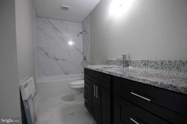 228 SPRING HOUSE LN, Telford, PA 18969