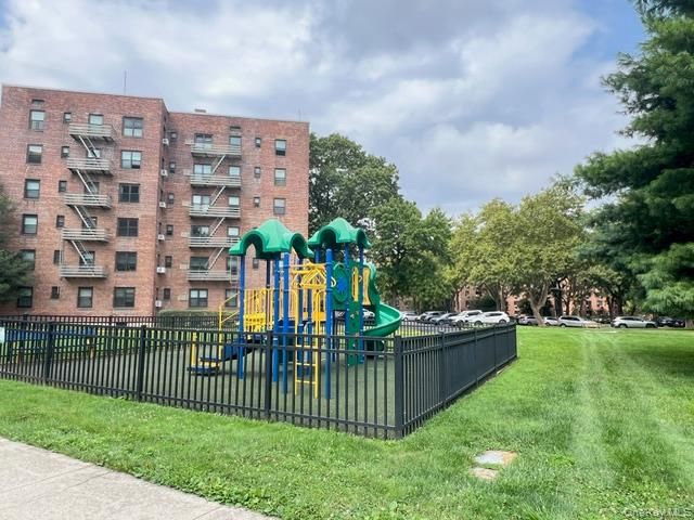 73-50 Bell Boulevard 1A, Bayside, NY 11364