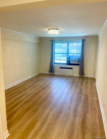 73-50 Bell Boulevard 1A, Bayside, NY 11364
