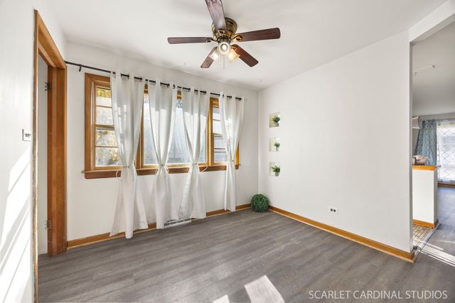 429 N Harvard Avenue N, Villa Park, IL 60181