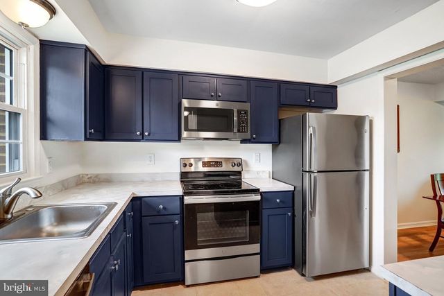1033-B MARGATE CT, Sterling, VA 20164