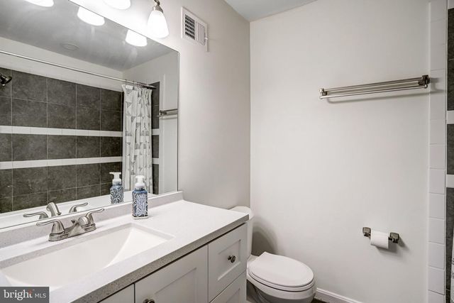 1033-B MARGATE CT, Sterling, VA 20164