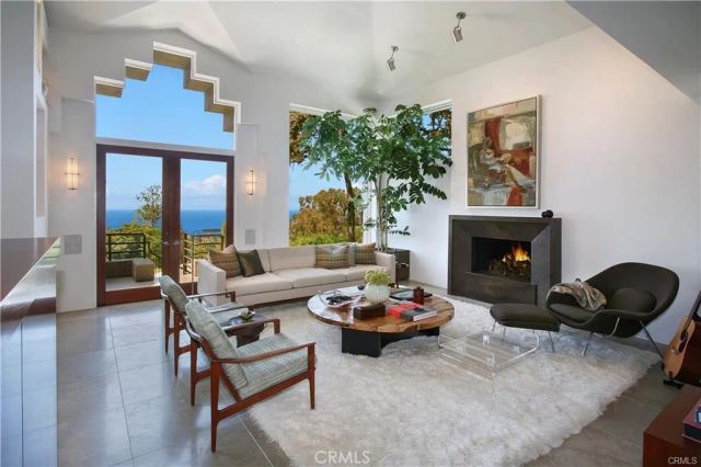 728 Rembrandt Drive, Laguna Beach, CA 92651