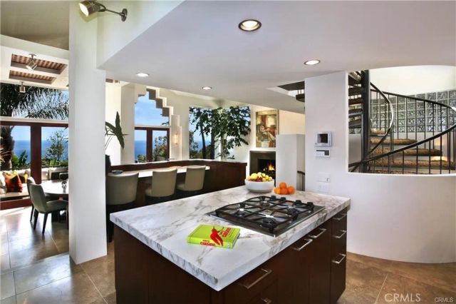 728 Rembrandt Drive, Laguna Beach, CA 92651