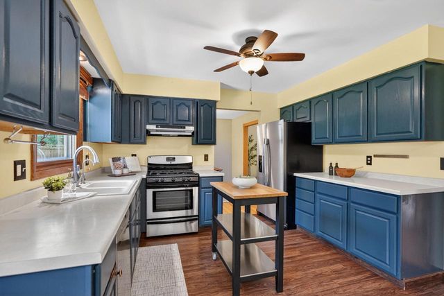 5717 Piping Rock Road, Madison, WI 53711