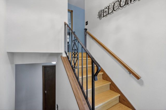 5717 Piping Rock Road, Madison, WI 53711