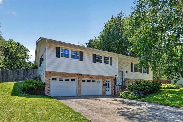 5717 Piping Rock Road, Madison, WI 53711