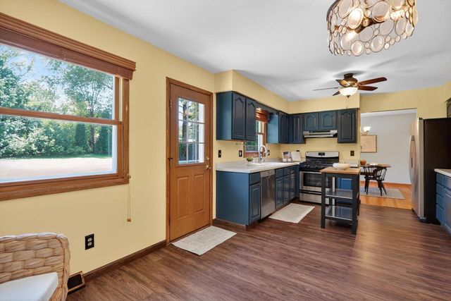 5717 Piping Rock Road, Madison, WI 53711