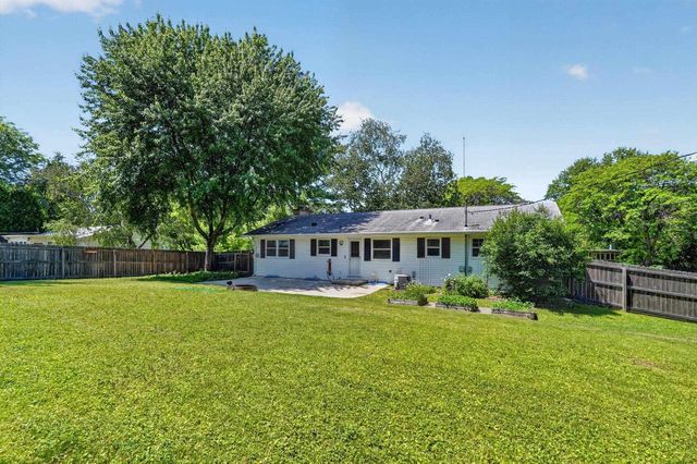 5717 Piping Rock Road, Madison, WI 53711