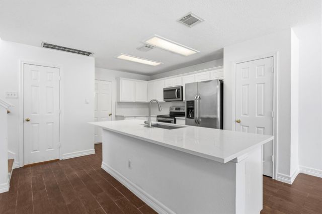 239 Blushwood Place, The Woodlands, TX 77382