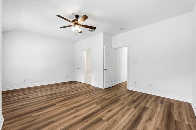 239 Blushwood Place, The Woodlands, TX 77382