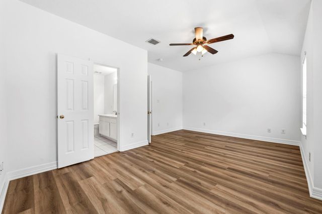 239 Blushwood Place, The Woodlands, TX 77382