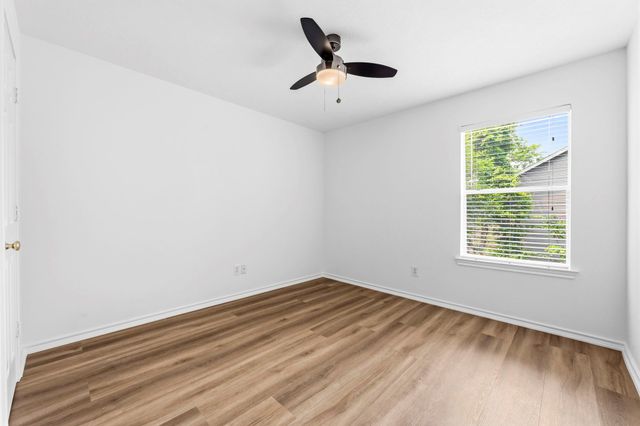 239 Blushwood Place, The Woodlands, TX 77382