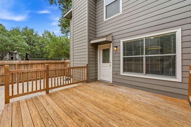 239 Blushwood Place, The Woodlands, TX 77382