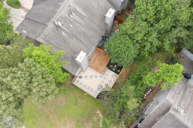 239 Blushwood Place, The Woodlands, TX 77382