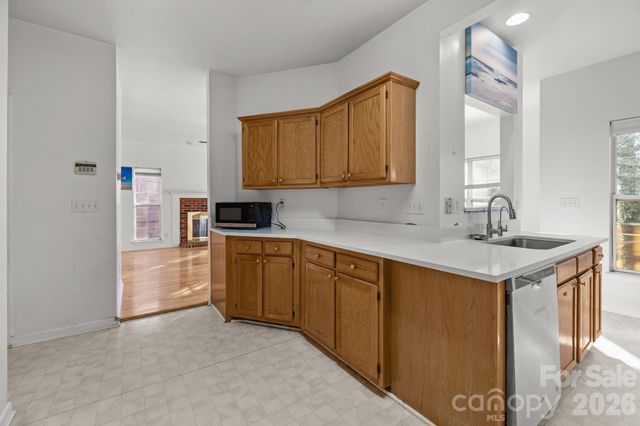 7132 Brighton Brook Drive, Charlotte, NC 28212