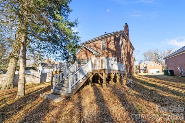 7132 Brighton Brook Drive, Charlotte, NC 28212