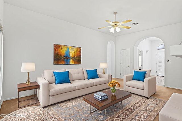 1924 Pebble Beach Road, Las Cruces, NM 88011
