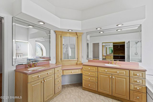 1924 Pebble Beach Road, Las Cruces, NM 88011
