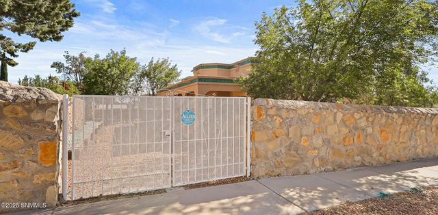 1924 Pebble Beach Road, Las Cruces, NM 88011