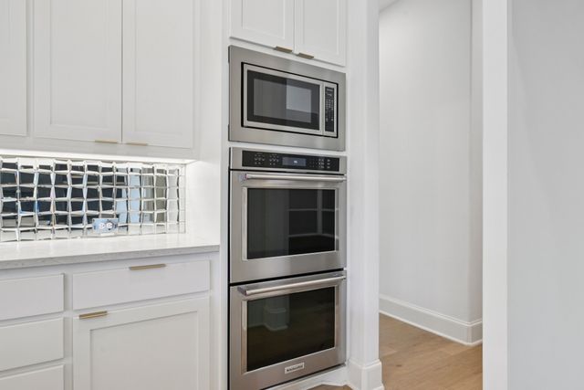 1732 Dame Lori Lane, Carrollton, TX 75010