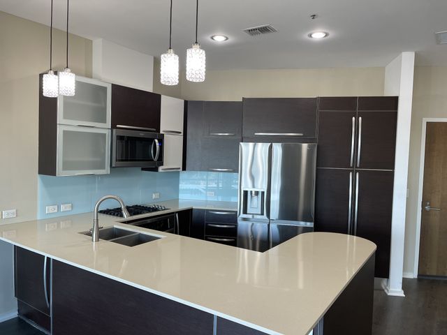 700 12th Ave S Unit 807, Nashville, TN 37203