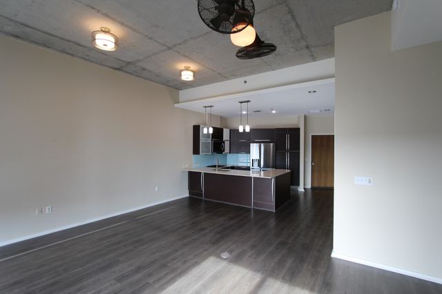 700 12th Ave S Unit 807, Nashville, TN 37203