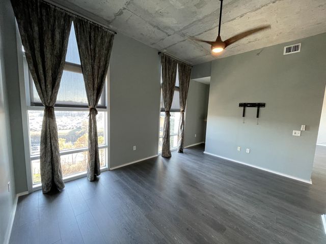 700 12th Ave S Unit 807, Nashville, TN 37203