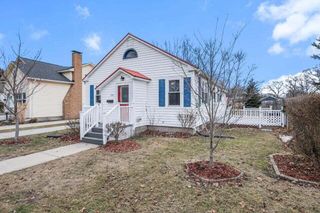 814 N Rath Avenue, Ludington, MI 49431