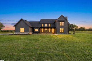 744 Garrison Road, Pelzer, SC 29669
