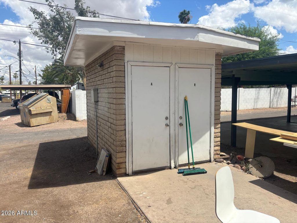 Image 10 of property listing at 3125 N 66TH Street, Scottsdale, AZ 85251