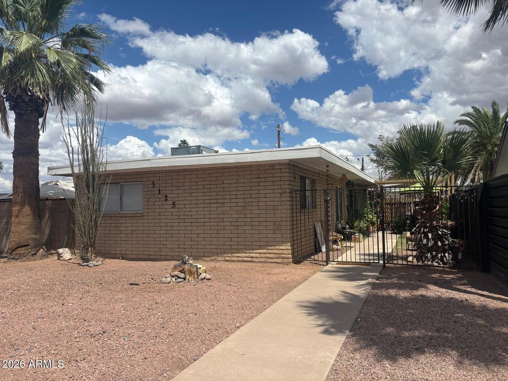 Image 4 of property listing at 3125 N 66TH Street, Scottsdale, AZ 85251
