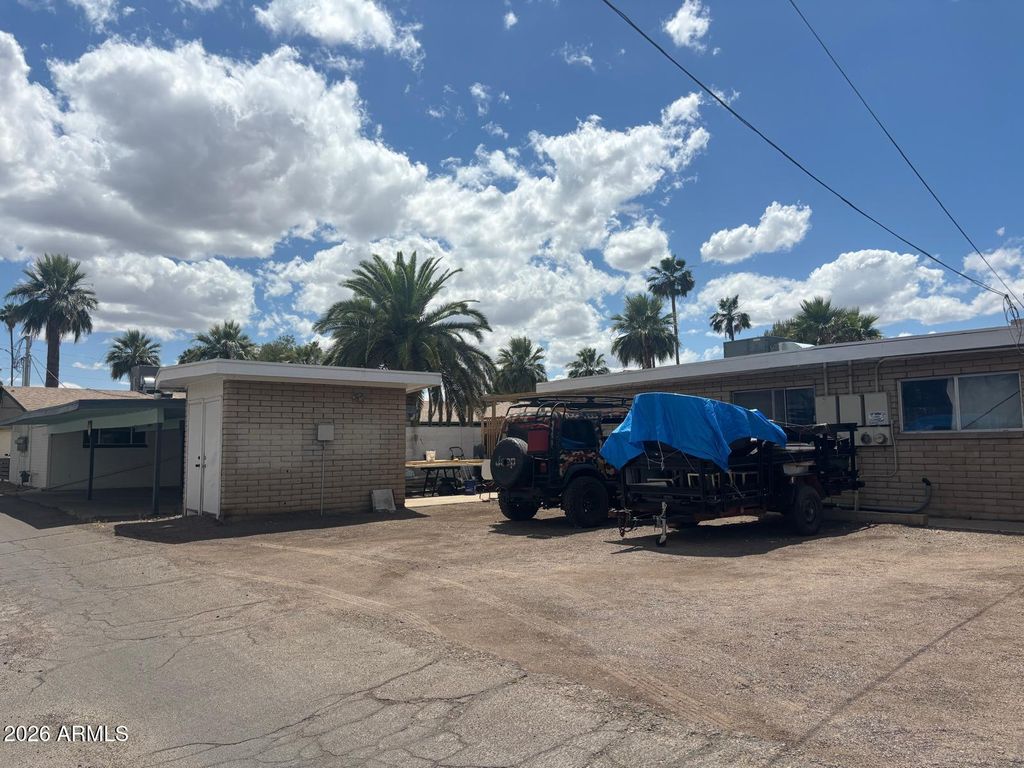 Image 9 of property listing at 3125 N 66TH Street, Scottsdale, AZ 85251