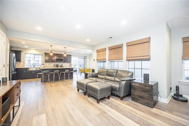 5481 Kiawah CT, Virginia Beach, VA 23462