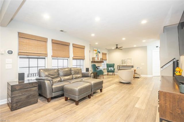 5481 Kiawah CT, Virginia Beach, VA 23462