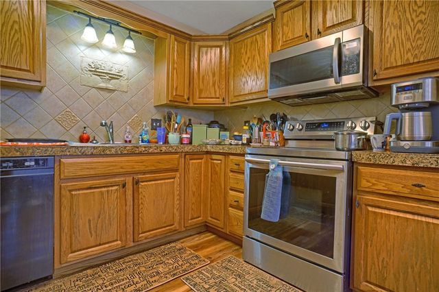 1819 E 20 Street, Russellville, AR 72802