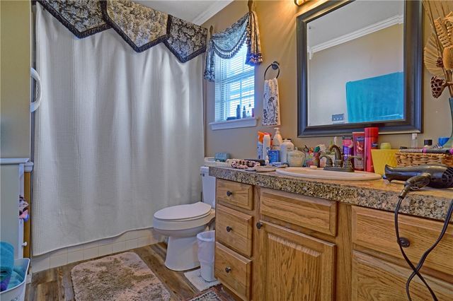 1819 E 20 Street, Russellville, AR 72802