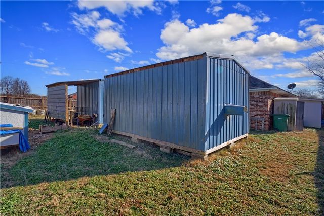 1819 E 20 Street, Russellville, AR 72802