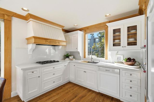 1604 Coronado Way, Burlingame, CA 94010